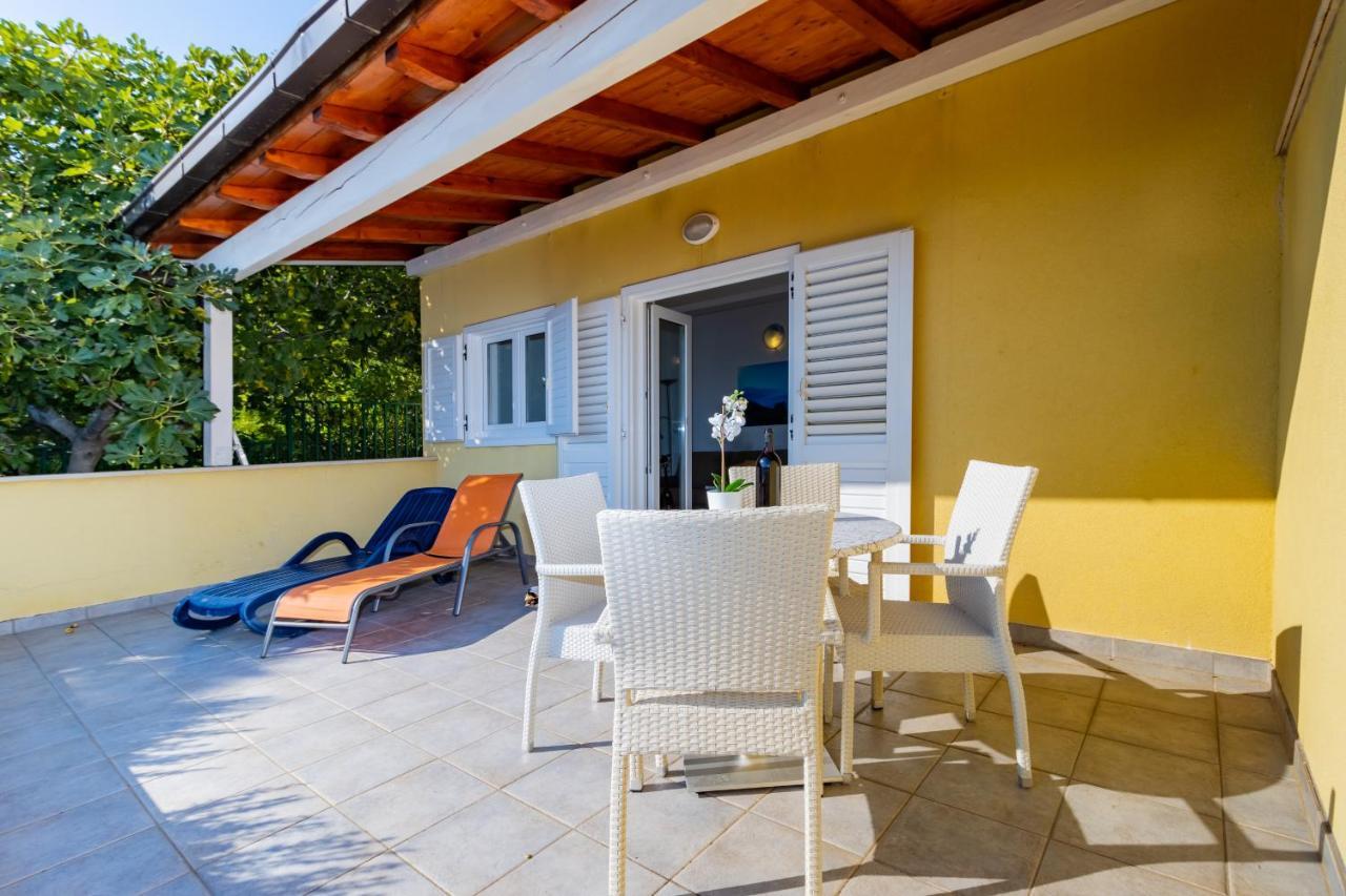 Apartments Villa Mandolina Marusici  Exterior photo